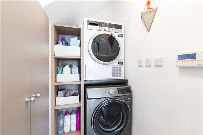 38 Bishops Gate, Kilternan, Dublin 18