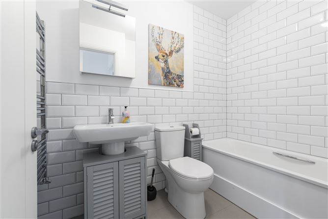 38 Bishops Gate, Kilternan, Dublin 18