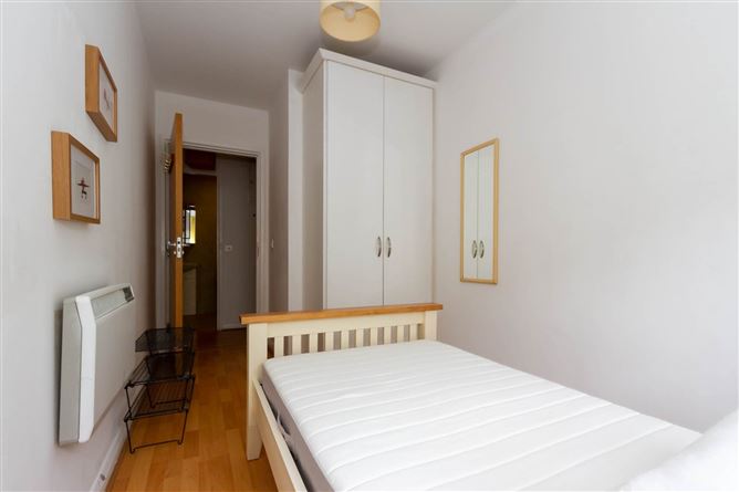 Apartment 52, 73 Leonard`s Court, Clanbrassil Street Lower, Dublin 8, County Dublin