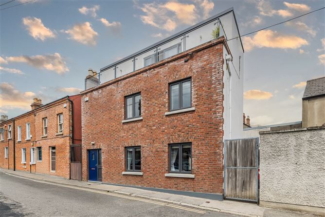 13 ST. ALPHONSUS' AVENUE, Drumcondra, Dublin 9