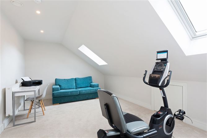 9 Brambledown, Glenamuck Road, Carrickmines, Dublin 18