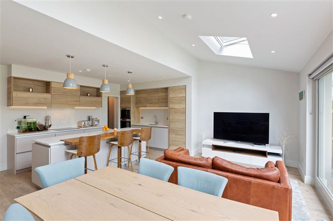 9 Brambledown, Glenamuck Road, Carrickmines, Dublin 18