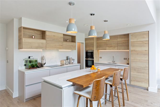 9 Brambledown, Glenamuck Road, Carrickmines, Dublin 18