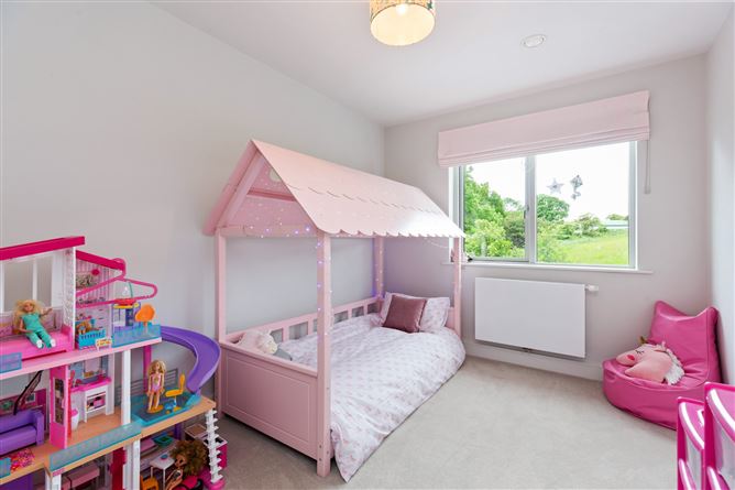 9 Brambledown, Glenamuck Road, Carrickmines, Dublin 18