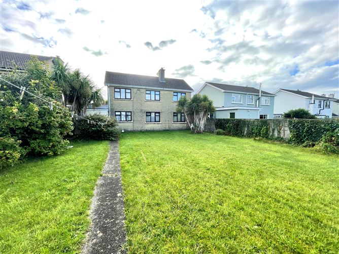 5 West Court, Caherslee, Tralee, Kerry