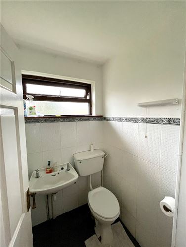 5 West Court, Caherslee, Tralee, Kerry
