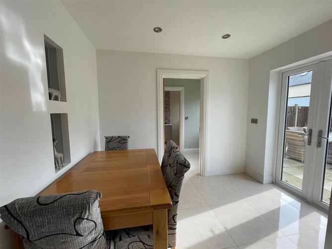 27 Tarmon Manor, Castlerea, Roscommon