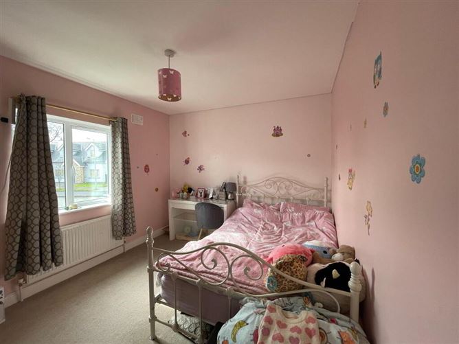 27 Tarmon Manor, Castlerea, Roscommon