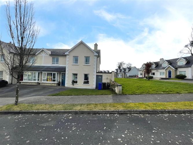 27 Tarmon Manor, Castlerea, Roscommon