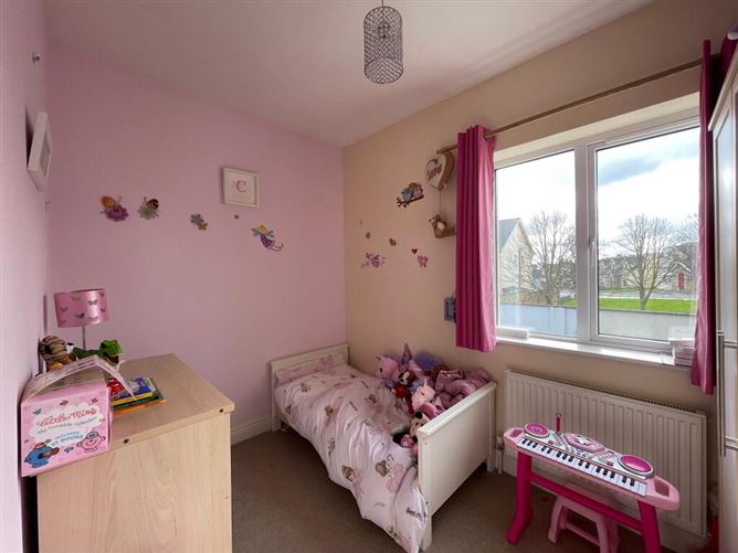 27 Tarmon Manor, Castlerea, Roscommon
