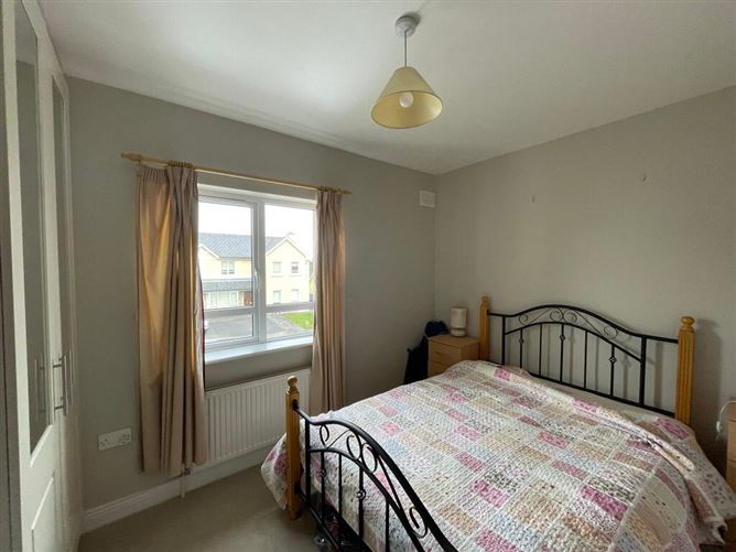 27 Tarmon Manor, Castlerea, Roscommon
