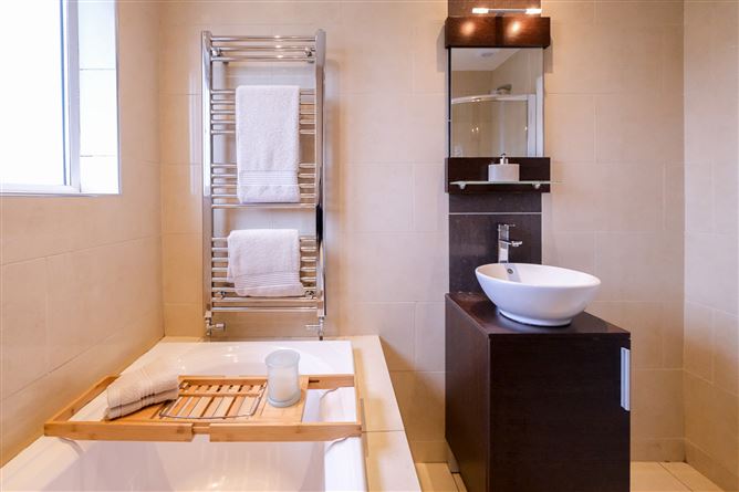 24 Pineview Grove, Tallaght, Aylesbury, Dublin 24