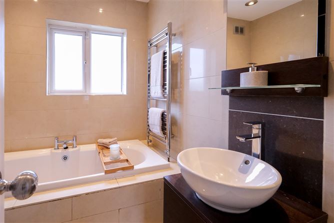 24 Pineview Grove, Tallaght, Aylesbury, Dublin 24