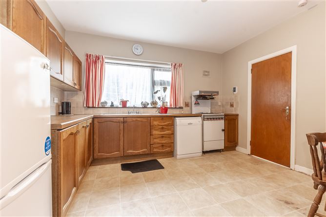 Photo 6 of 18 — 31 Oakley Drive, Earlscourt, Waterford City, Waterford