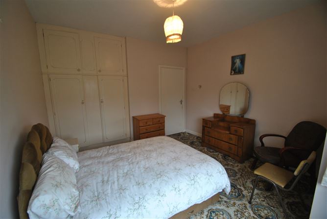 Templemore Road, Roscrea, Co. Tipperary