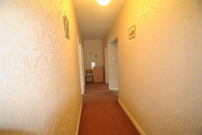 Templemore Road, Roscrea, Co. Tipperary