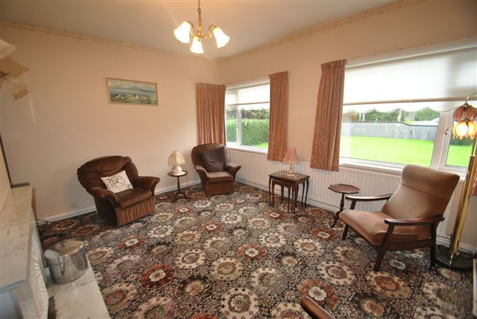 Templemore Road, Roscrea, Co. Tipperary