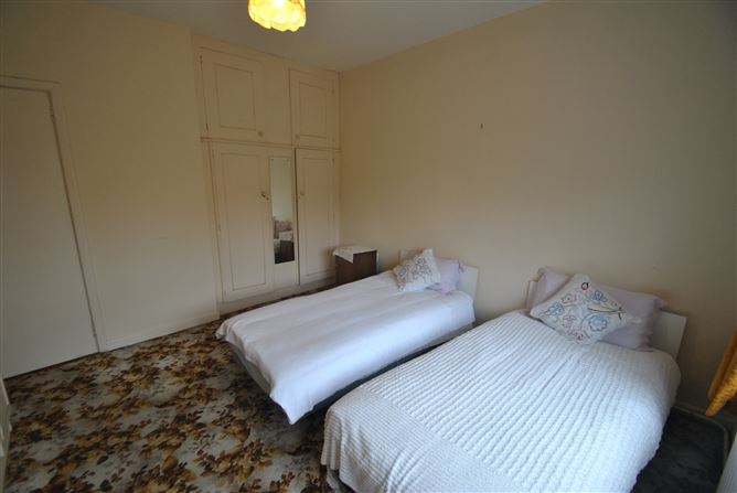 Templemore Road, Roscrea, Co. Tipperary