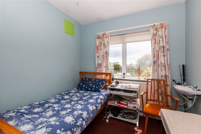 15 Sutton Park, Sutton,   Dublin 13