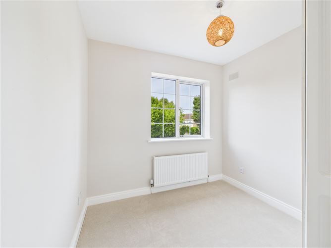9 Glen Easton Grove, Leixlip, Kildare