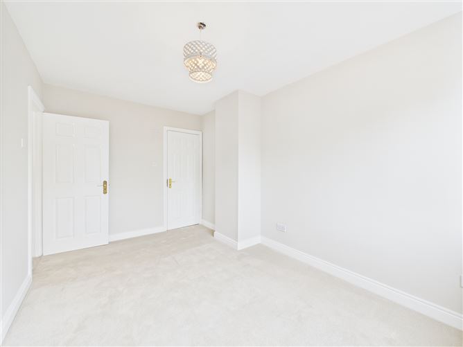 9 Glen Easton Grove, Leixlip, Kildare