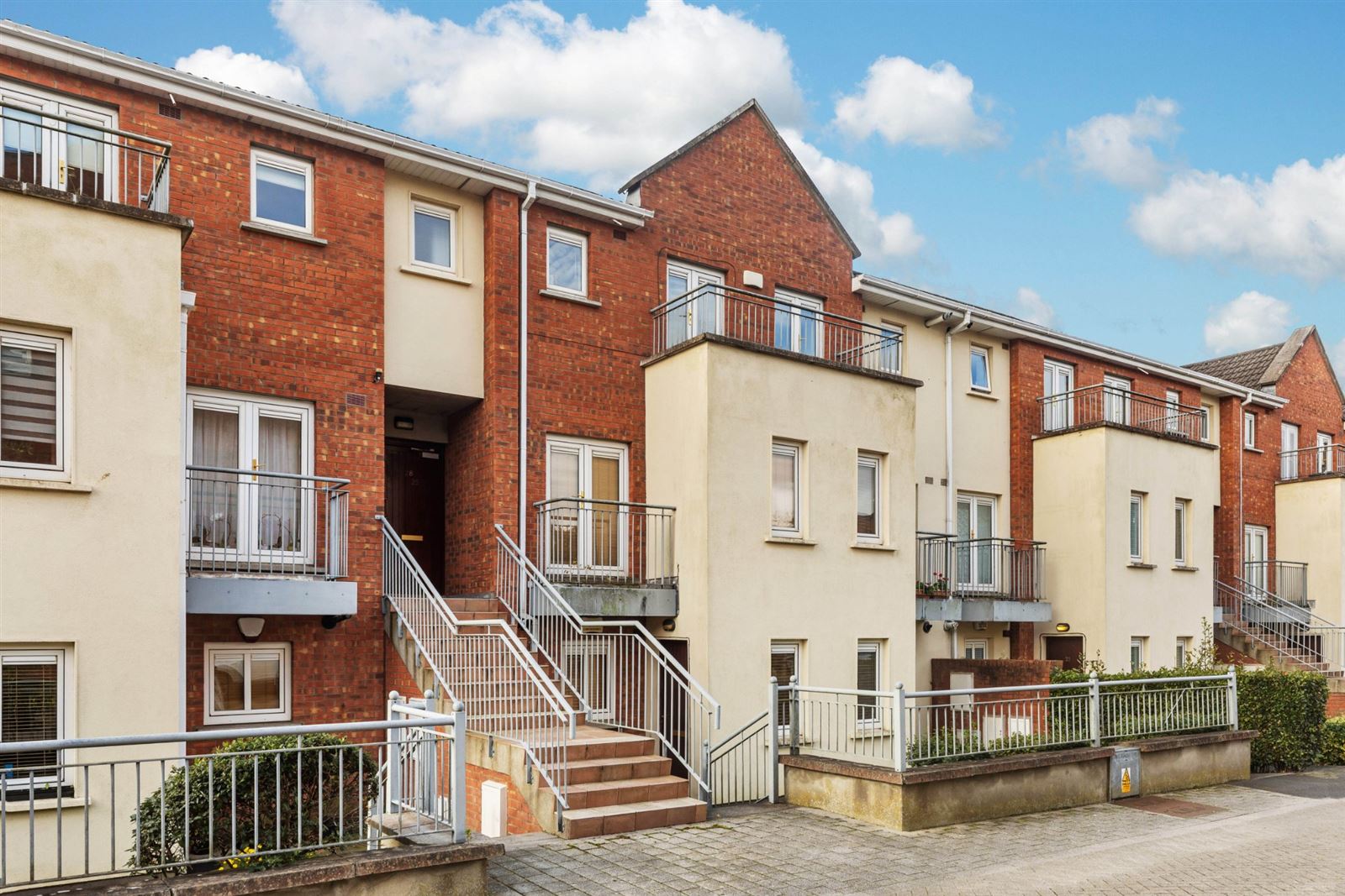 Photo 1 of 13 — 25 Garnish Square, Waterville, Dublin 15