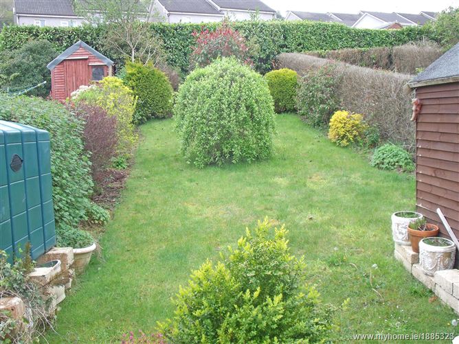 No. 18 Oakwood, Macroom, Co. Cork