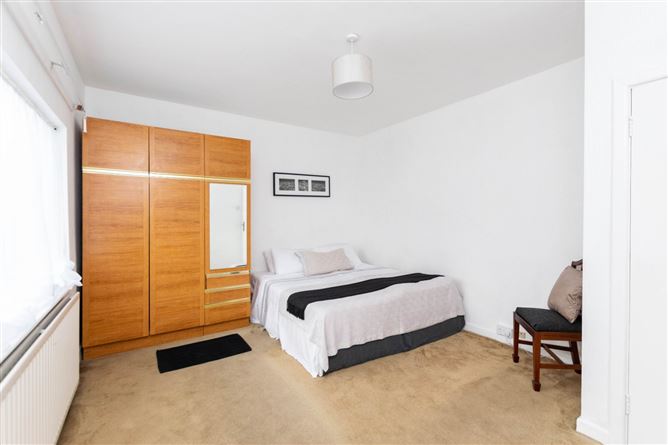 2 Myrtle Grove, Stillorgan, Co. Dublin