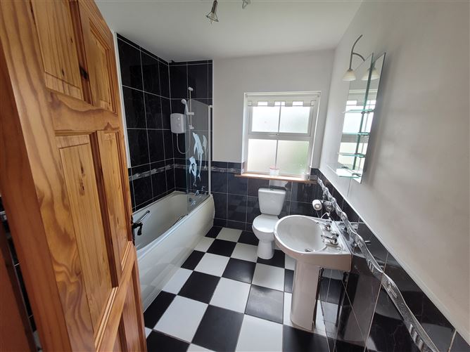 No. 7 Brooklawns, Kinlough, Leitrim