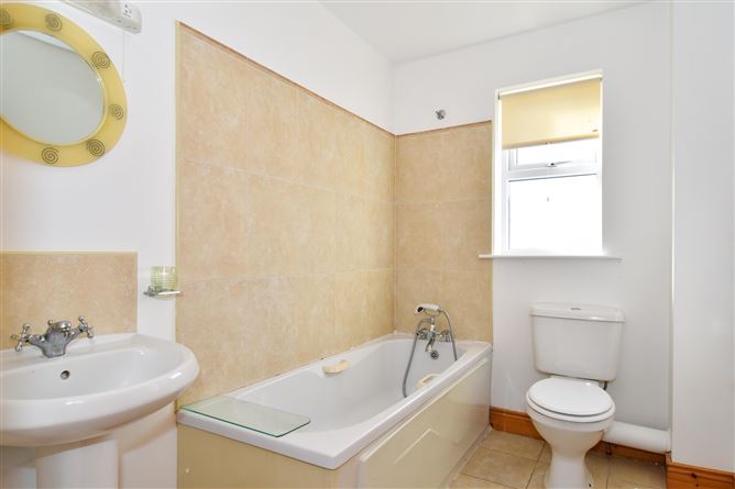 82 Sli Gheal, Ballymoneen Road, Knocknacarra, Galway