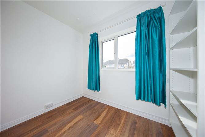 12 Gainsborough Avenue, Malahide, Dublin
