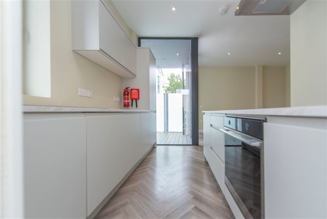Apt 7, Cova Da Iria, 105 Upper Salthill, Galway, Co. Galway