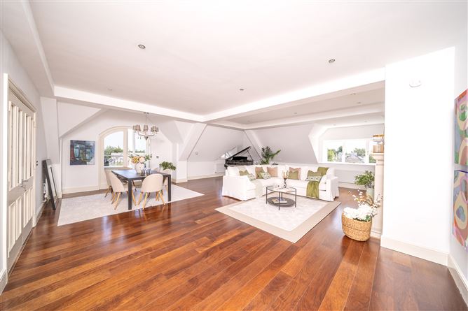 76 Ballintyre Grove, Ballinteer, Dublin 16