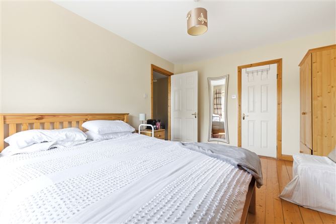 Photo 8 of 19 — 7 Ashgrove Lawn, Cahir Road, Clonmel, Co. Tipperary