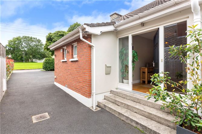 17 Seaview Park, Shankill, Co. Dublin