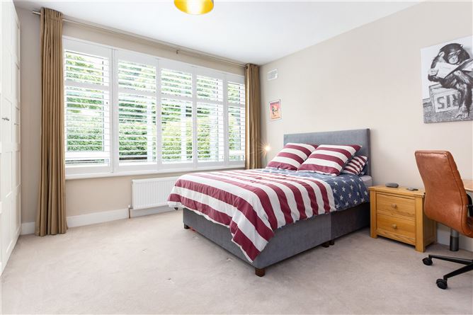 17 Seaview Park, Shankill, Co. Dublin