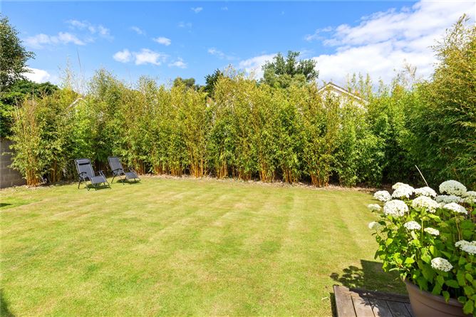 17 Seaview Park, Shankill, Co. Dublin