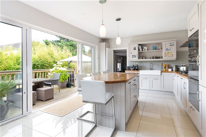 17 Seaview Park, Shankill, Co. Dublin