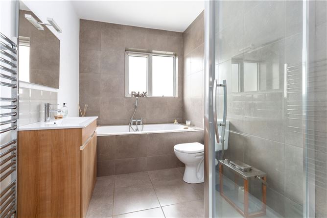 17 Seaview Park, Shankill, Co. Dublin