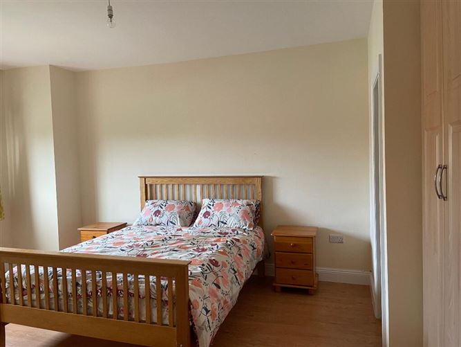 16 Lake View, Glenamaddy, Castlerea, Galway