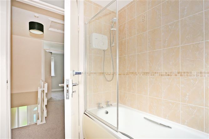18 Cronan Lawn, Shannon, Co. Clare