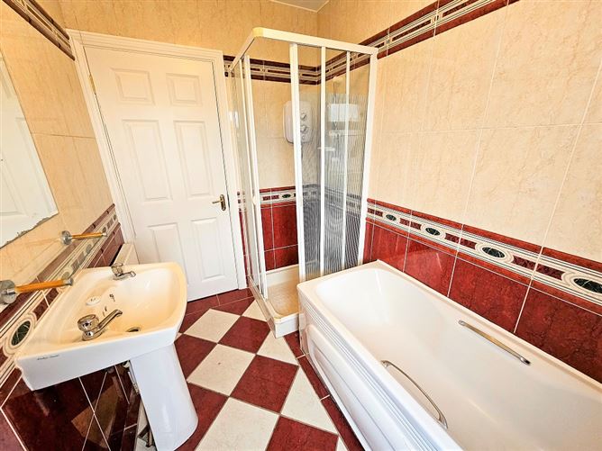 No. 35 Summerfield, Castlebar, Mayo