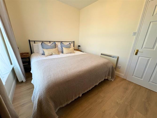 31 Merrion Grove, Booterstown, County Dublin