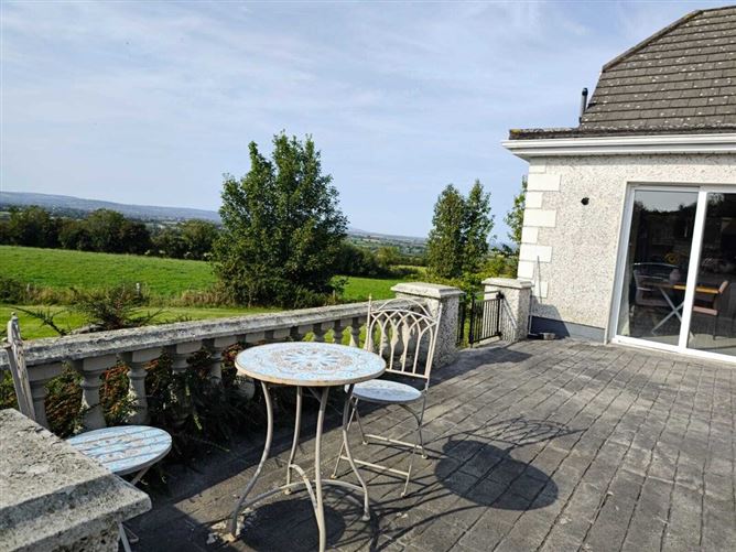 Welcome to our home in the countrys, Co. Kilkenny