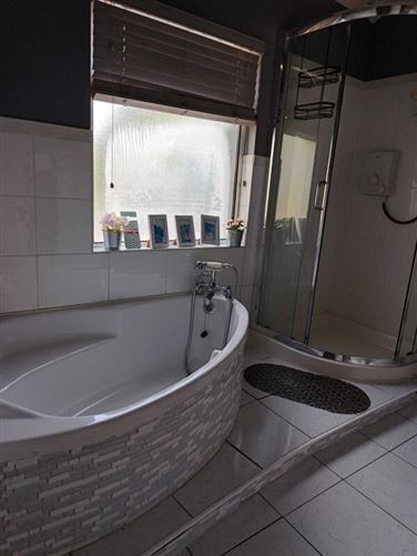 Welcome to our home in the countrys, Co. Kilkenny