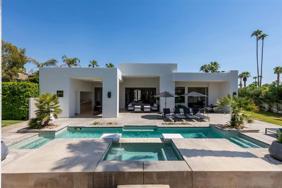 Old Paradise,Palm Springs,California,USA