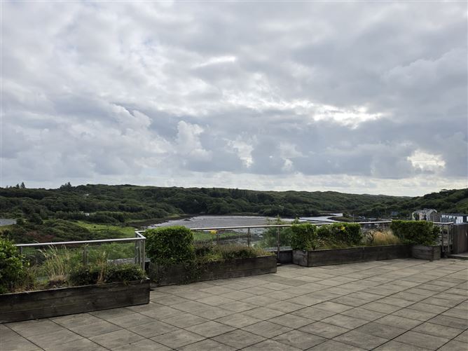 Photo 29 of 33 — 2 Harbour View, Market Square, Clifden, Galway