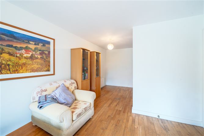 64 Academy Square, Navan, Meath