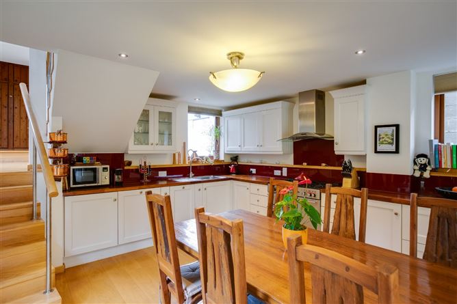 16 St. Patrick's Cottages, Rathfarnham, Dublin 14