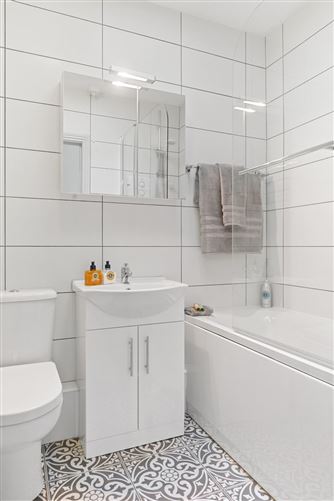 Apt 2, Monkstown Square, Monkstown, Co. Dublin
